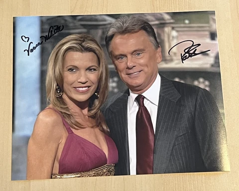 PAT SAJAK & VANNA WHITE SIGNED 8x10 PHOTO AUTOGRAPHED WHEEL OF FORTUNE HOSTS COA Cover