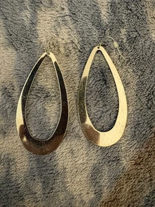 Vintage Monet Gold Tone Large Tear Drop Pierced Earrings 3” - Picture 1 of 8