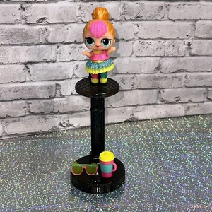L.O.L. ¡Sorpresa! LOL Sorpresa NEÓN QT Muñeca Botella Gafas de Sol Collar - Imagen 1 de 8