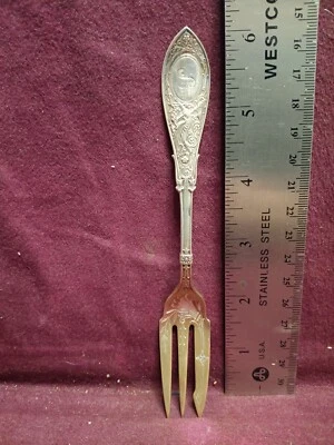 Sterling Whiting ARABESQUE PIE FORK  6 1/4" 24 grams monogram  ? - Image 1 of 4
