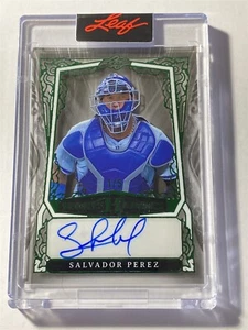 Salvador Perez Royals 2025 Hoja Deportes Héroes Acetato VERDE AUTOMÁTICO 1/5 - Imagen 1 de 3