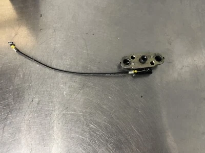 03 04 Suzuki GSXR1000 GSXR GSX1000R 2004 FABRICANTE ORIGINAL ASIENTO TRASERO PESTILLO PASAJERO CON CABLE Foto 1 de 3