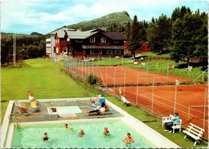 Fefor Hoyfjellshotell Vinstra Norway 1974 POSTCARD - Picture 1 of 2