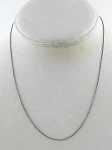 Collar de cadena de caja de plata de ley 925 1,5 g 16,25 pulgadas de largo 0,85 mm de grosor - Imagen 1 de 8
