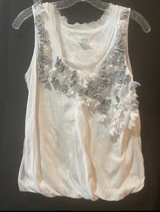 Anthropologie C Keer weißes Pratia-Tanktop mit Blasensaum 3D-Applikation Größe Small - Bild 1 von 7