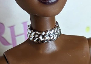 New BARBIE EXTRA #19 Doll Jewelry SILVER Metallic BRAIDED Choker NECKLACE - Picture 1 of 3