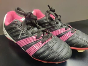 Umbro Corsica Engage Girls Soccer Cleats Shoe #YFW003 Youth Size 10k Black Pink - Picture 1 of 10