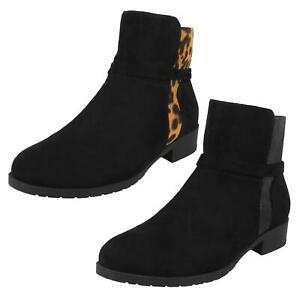 Ladies Spot On Stylish Low Heeled Ankle Boots F5R1098