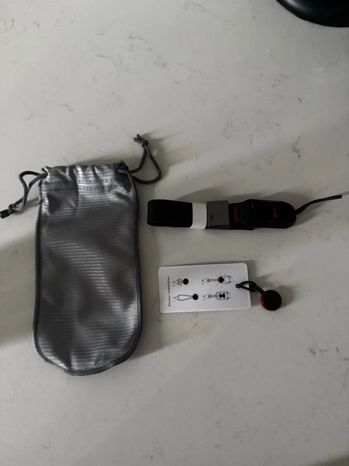 Correa de muñeca Peak Design Cuff para cámara negra (CF-BL-3) Foto 1 de 1