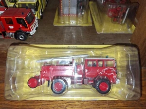 Pompieri 1/43 IXO Renault VI 110.150 Ccf Fpt Ascia Collezione Camion Miniatura - Foto 1 di 1