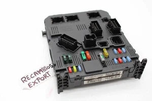 Caja de fusibles Citroen Peugeot 9657999680 BSI E01-00 Siemens S118085320F - Imagen 1 de 4