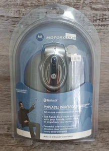 Motorola HF800 Silver Bluetooth Speaker - Picture 1 of 2