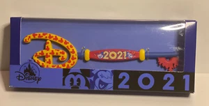 Disney 2021 Mickey & Minnie Mouse Collectible Key Special Edition - Bild 1 von 9