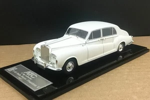 1/43 Rolls Royce Phantom V Limousin 1963 (white) - Picture 1 of 4