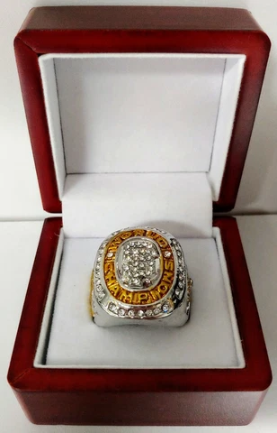 Buster Posey - 2010 San Francisco Giants World Series Ring W Wooden Display Box Cover