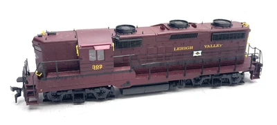 HO Scale Proto 2000 8143 LV Lehigh Valley GP18 Diesel Locomotive #302 *VIDEO!* - Image 1 of 4