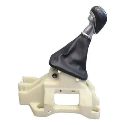 Hyundai I30 PD Mk3 Gear Stick+Gator - Image 1 of 4