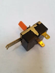 GE gebrauchter Wippschalter 212D1094P001 WE4M399 aus funktionierendem Trockner  - Bild 1 von 2