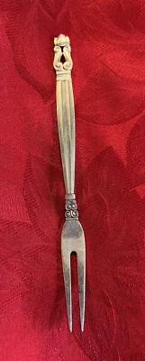 Желудь маленькая сервировочная вилка Georg Jensen серебро высшей пробы 1950 Дания - Изображение 1 из 4