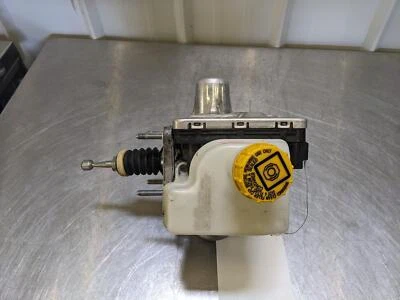 Conjunto de bomba Alfa Romeo Giulia 2018 ABS con cilindro maestro 29 k km Foto 1 de 4