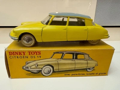 Voitures miniatures 1 /43  Dinky Toys  Cabriolet  Citroën DS 19  24cp - Photo 1/4