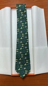 BRAND NEW. HERMES 100% SILK TIE COLOR - BOTTLE GREEN WITH DOVE THEME - Picture 1 of 3