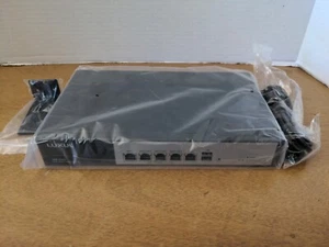 Routeur Gigabit Multi-WAN Luxul XRB-4400 Epic 4 neuf qualité commerciale mauvaise boîte - Photo 1/10