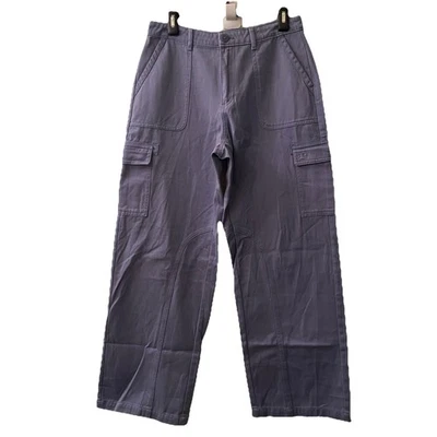 Pantalones utilitarios cargo ROSA Victorias Secret cintura alta pierna ancha medianos en iris polvoriento Foto 1 de 4