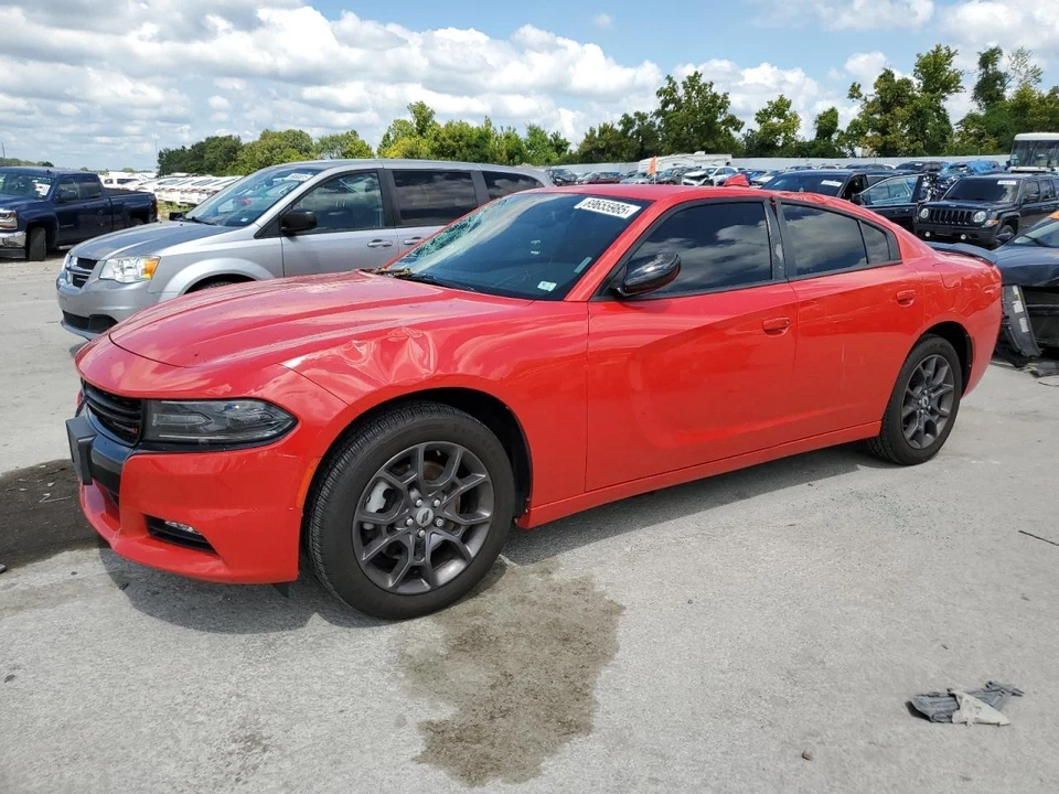 Conjunto de puerta trasera izquierda usado lado trasero se adapta a: Dodge Charger 2018 grado trasero izquierdo Foto 1 de 4