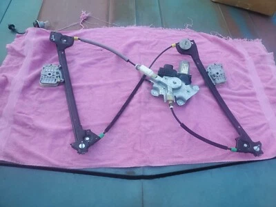 REGULADOR VENTANA DELANTERA IZQUIERDA FORD MUSTANG 2005-2009 USADO  Foto 1 de 2