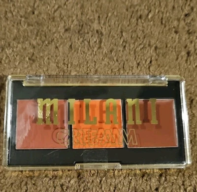 Paleta de rubor crema Milani tonos cálidos  Foto 1 de 3