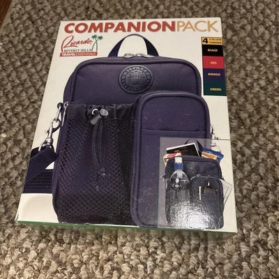 New Ricardo Beverly Hills travel Pack, #2409 Travel, Overnight, 7" X 9" Green - Image 1 of 2