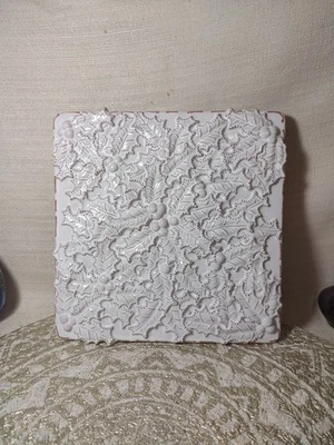 Pastel de barro de Navidad acebo terracota remache plato para servir pies de bola cerámica Foto 1 de 4