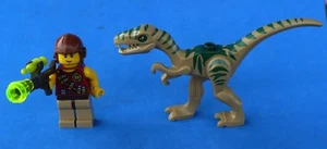 LEGO 5882 MINIFIGURE DINO RAPTOR & HUNTER W/RIFLE - Picture 1 of 7