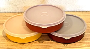 VINTAGE TUPPERWARE LOT OF 3 ROUND BOWLS 1.75" X 6.5" WITH LIDS - READ - Picture 1 of 4