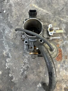 94-95 TOYOTA CELICA GT & MR2 OEM 2.2 THROTTLE BODY W/ SENSORS - Bild 1 von 2