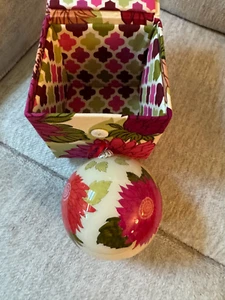 Vera Bradley Hello Dahlia!  Christmas Holiday Glass Ornament & Gift Box NEW! - Picture 1 of 2