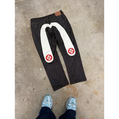 Лот товаров EVISU. 2000 Джинсы 38 x 34 чайка белый джинсовой ткани необработанный темно стирка красный цветок - Изображение 1 из 4