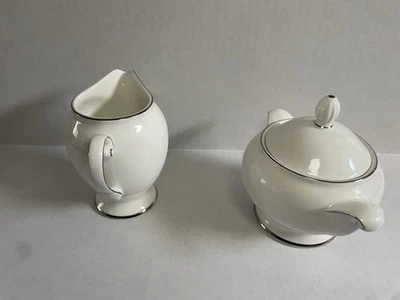 Juego de azucarero y crema Mikasa Cameo Platinum nuevo con etiquetas HK301-290 Foto 1 de 4