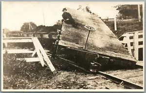 FERROCARRIL NAUFRAGIO DE TREN ANTIGUO FOTO REAL POSTAL RPPC - Imagen 1 de 2