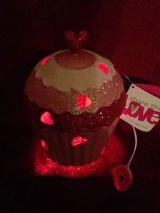 Share the Love leuchtende rote Herzen Mütter Valentinstag Frühling Bobbing Cupcake - Bild 1 von 9