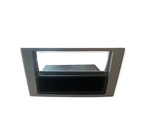 MASCHERINA MONTAGGIO AUTORADIO 2 ISO ADATTATORE STEREO IVECO DAILY4 ARGENTO 2006 - Foto 1 di 1