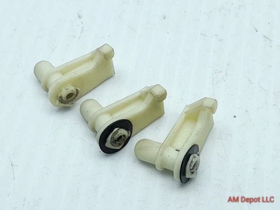 2010 Mini Cooper S R56 R55 R57 R58 R59 Rear Taillight Tail Lamp Expanding Nut 3p - Изображение 1 из 3