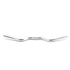 Barra elevadora urbana Nitto B206AA | Abrazadera de 25,4 mm | 525 mm de ancho en plata - Imagen 1 de 3