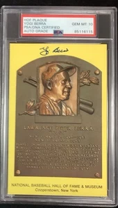 Yogi Berra Signed Gold Plaque Postcard HOF Autograph Yellow Yankees PSA/DNA 10 - Picture 1 of 3