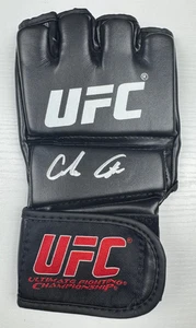 COLBY COVINGTON SIGNED AUTO UFC MMA GLOVE JSA WITNESSED #WA478618 **CHAOS** - Picture 1 of 3
