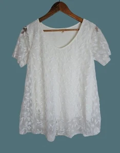 POL White Embroidered Sheer Mesh Overlay Lined Relaxed Fit Blouse Women Small - Picture 1 of 6