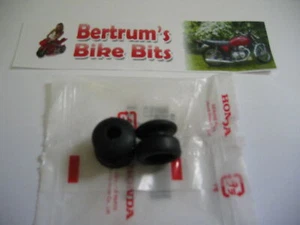 honda cb 400 400/4 cb400 4 CB400 SIDE COVER PANNEL GROMMET NEW OE - Picture 1 of 1