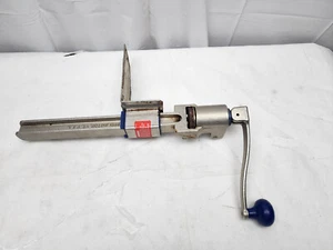 Edlund Manual Can Opener Size 1 w/ Base - Commercial, Restaurant - USED - Picture 1 of 7