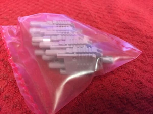 HFBR4516-Z BROADCOM Glasfaser-Stecker, Kunststoff optisch, 1 mm, Kunststoff 5 STCK. - Bild 1 von 1